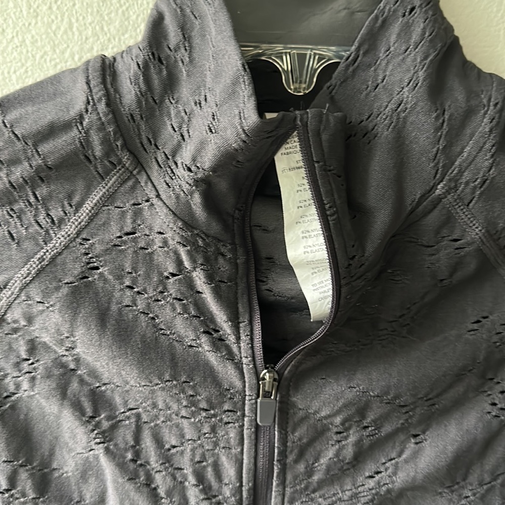 Fabletics jacket dark gray size Medium fitted pea… - image 3